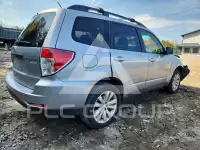2013 Subaru Forester фото
