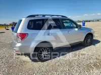 2013 Subaru Forester photo