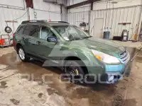 2013 Subaru Outback photo