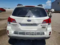 2013 Subaru Outback photo