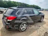 2013 Subaru Outback photo