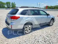 2013 Subaru Outback photo