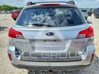 2013 Subaru Outback photo