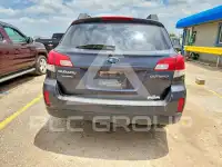 2013 Subaru Outback photo