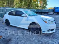 2013 Subaru Legacy фото