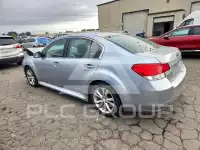 2013 Subaru Legacy фото