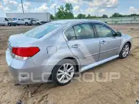 2013 Subaru Legacy фото