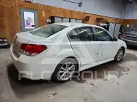 2013 Subaru Legacy фото