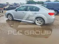 2013 Subaru Legacy фото