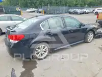 2013 Subaru Legacy photo