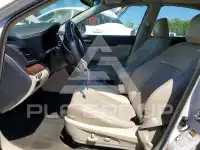 2013 Subaru Legacy фото