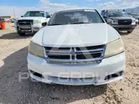 2013 Dodge AVENGER photo