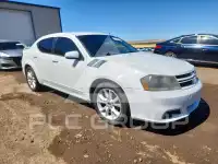 2013 Dodge AVENGER photo
