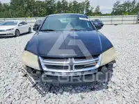 2013 Dodge AVENGER photo