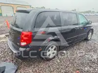 2013 Dodge CARAVAN фото