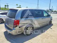 2013 Dodge CARAVAN фото