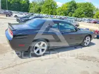 2013 Dodge CHALLENGER фото