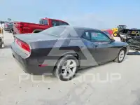 2013 Dodge CHALLENGER фото