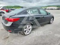 2013 Acura ILX photo