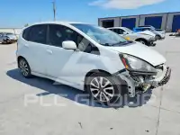 2013 Honda FIT фото