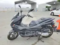 2013 Honda PCX фото