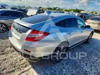 2013 Honda CROSSTOUR photo