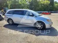 2013 Honda ODYSSEY фото