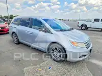 2013 Honda ODYSSEY фото