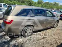 2013 Honda ODYSSEY фото