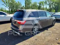 2013 Honda ODYSSEY фото