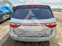 2013 Honda ODYSSEY фото