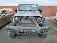 2013 Jeep WRANGLER фото