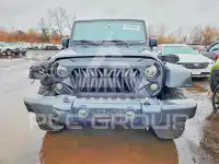 2013 Jeep WRANGLER фото
