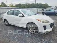 2013 Mazda 3 photo