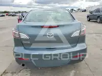 2013 Mazda 3 photo