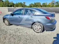 2013 Mazda 3 photo