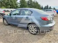 2013 Mazda 3 photo