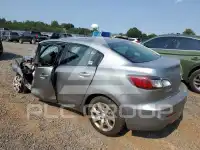 2013 Mazda 3 photo