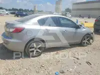 2013 Mazda 3 photo