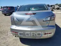 2013 Mazda 3 photo