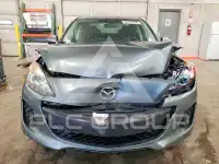 2013 Mazda 3 photo