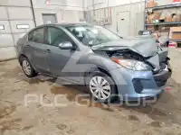 2013 Mazda 3 photo