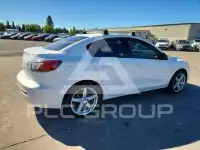 2013 Mazda 3 photo