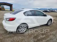 2013 Mazda 3 photo