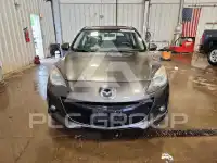 2013 Mazda 3 photo