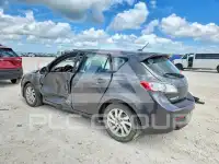 2013 Mazda 3 photo