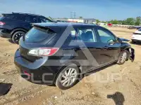 2013 Mazda 3 photo