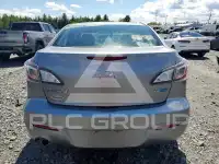 2013 Mazda 3 photo