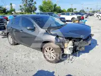 2013 Mazda 3 photo