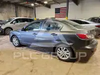 2013 Mazda 3 фото